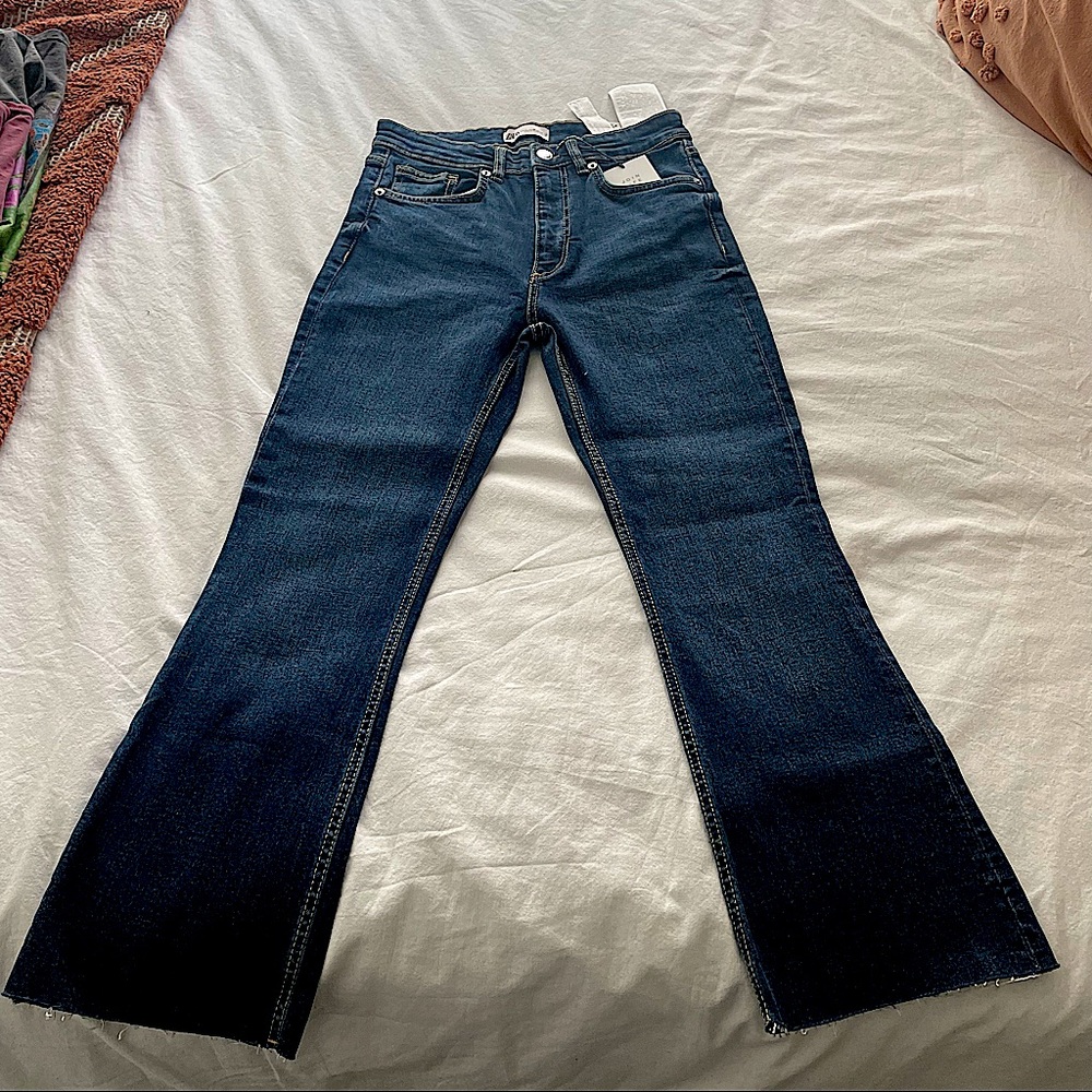Zara mid-rise flared cropped jeans